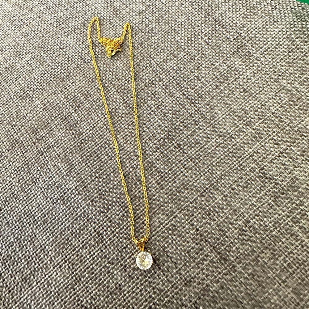 Diamond gold necklace